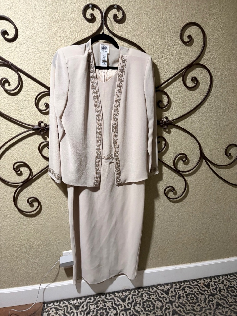 R&M Richard’s by Karen Kwong 2 Piece Formal/Mother of the Bride Dress Size 10